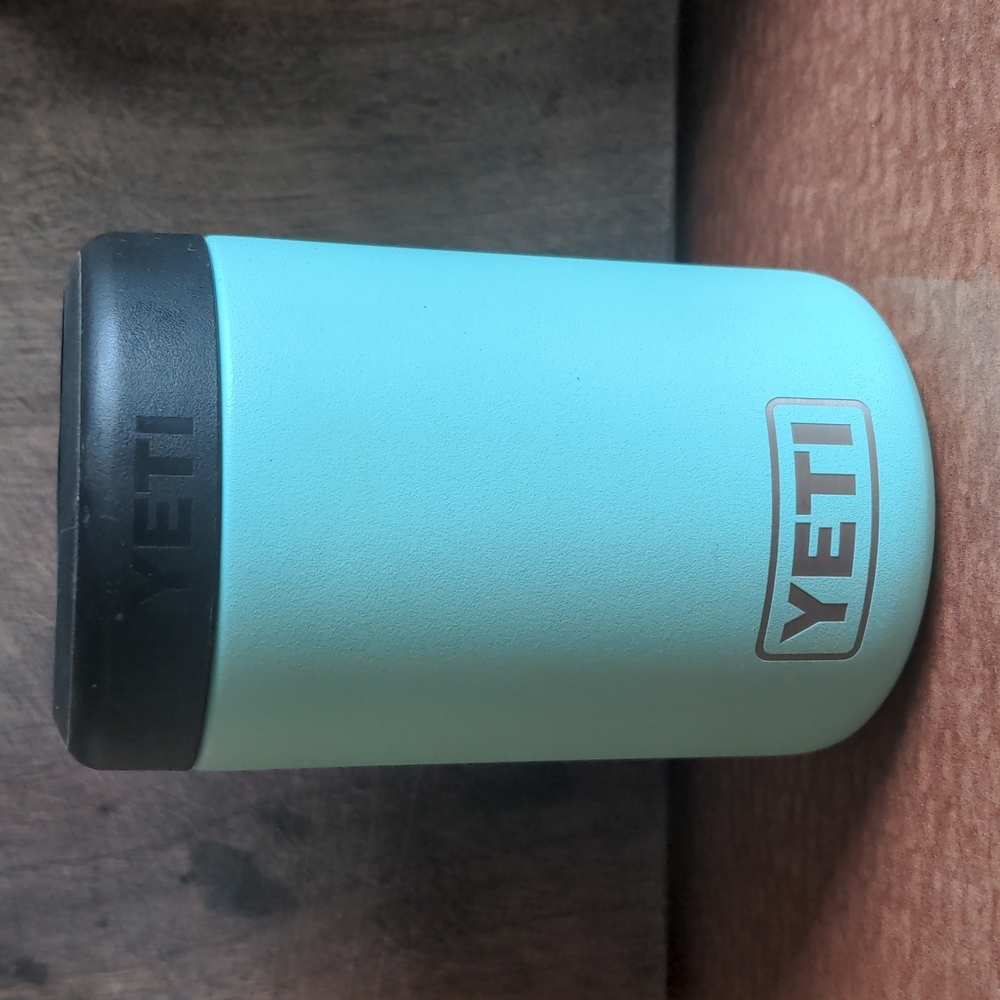 Turquoise Yeti Can Colster cozy